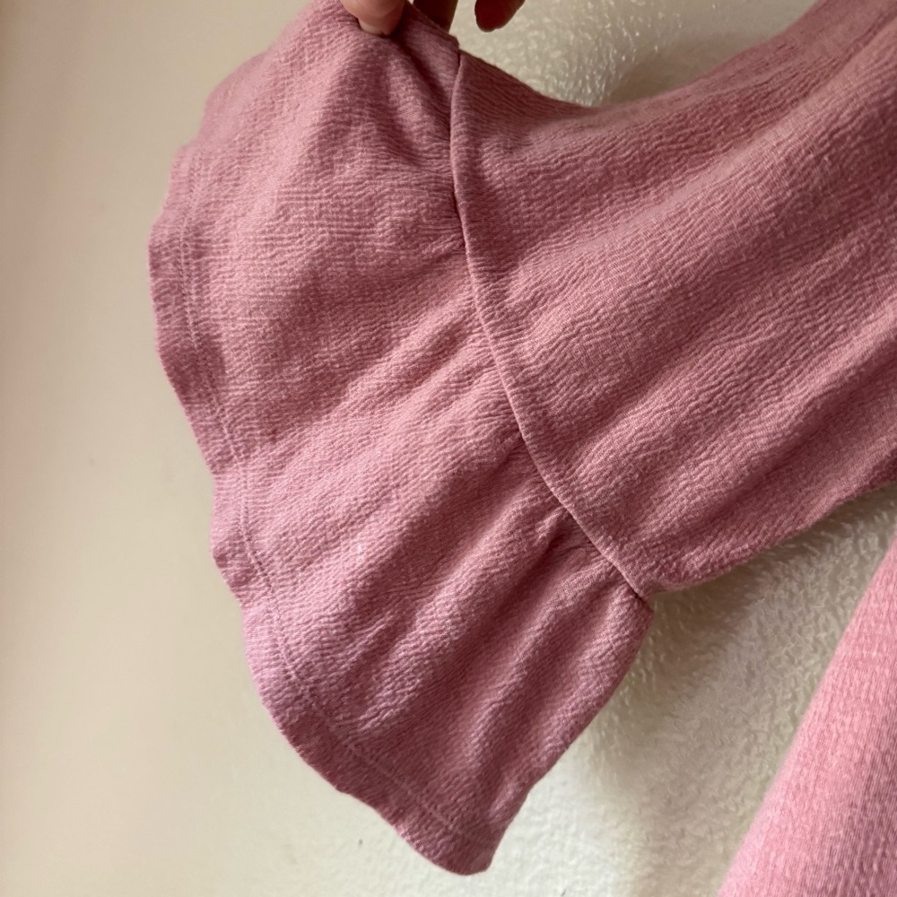 ❇️Old Navy Dusty Rose Ruffle Sleeve Top 2 for $22❇️ - Picture 2 of 4